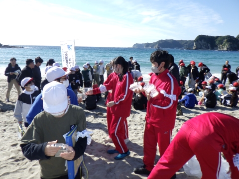 高校生お手伝いの様子